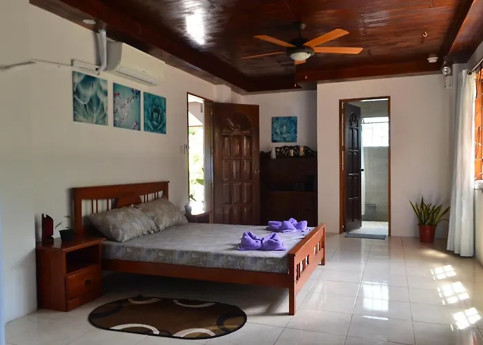 Private Beachfront With Ocean View And Direct Reef Access