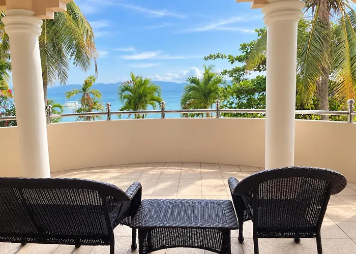 Hébergement de vacances Private Beachfront With Ocean View And Direct Reef Access