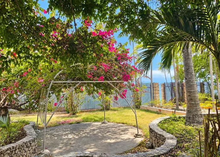 Private Beachfront With Ocean View And Direct Reef Access Hébergement de vacances