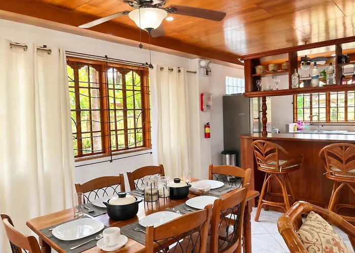 Private Beachfront With Ocean View And Direct Reef Access